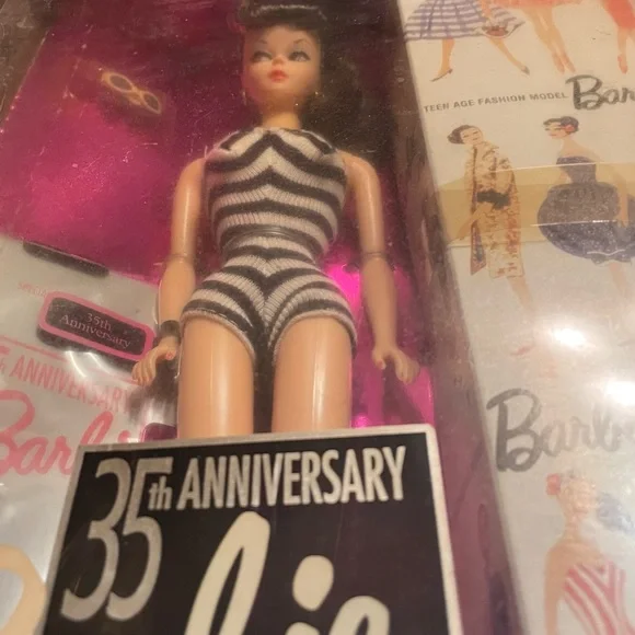 35th Anniversary Barbie 1959 vintage
